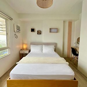 Cozy Condo Bedroom In Bacolod City
